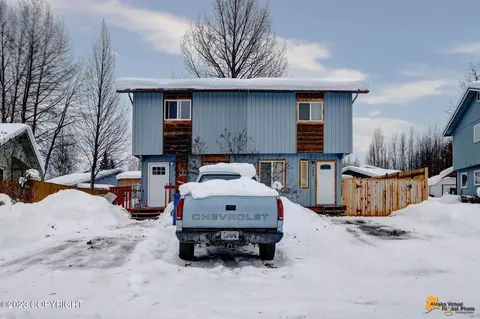 7625 Snow View Dr, Anchorage, AK 99507