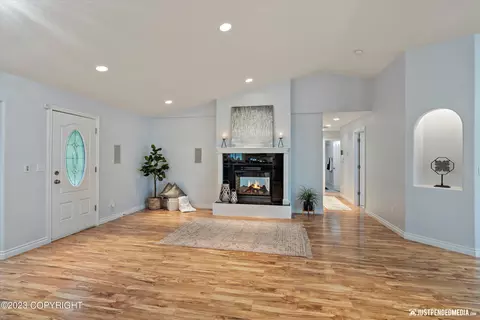 10449 Stewart Dr, Eagle River, AK 99577 photo 11
