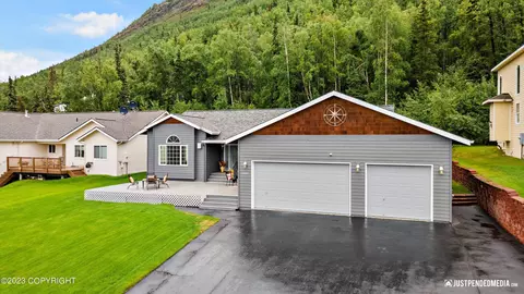10449 Stewart Dr, Eagle River, AK 99577 photo 2