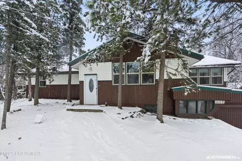 11112 Mausel St, Eagle River, AK 99577 photo 2