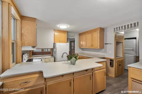 11112 Mausel St, Eagle River, AK 99577 photo 9