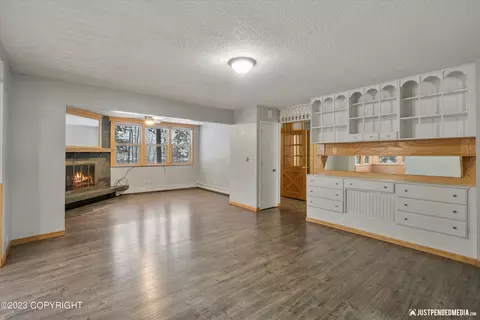 11112 Mausel St, Eagle River, AK 99577 photo 6