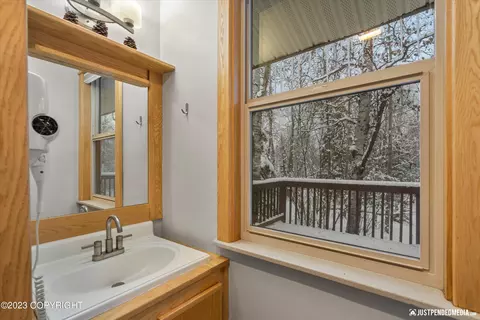 11112 Mausel St, Eagle River, AK 99577 photo 12