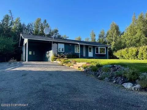 7661 E Dania Ln, Wasilla, AK 99654