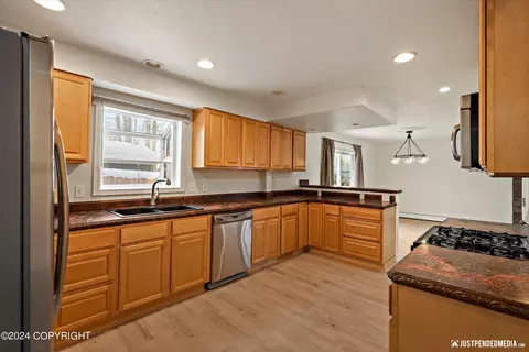 11102 Aurora St, Eagle River, AK 99577 photo 10