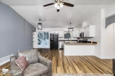 10081 E Ortner Loop, Palmer, AK 99645 photo 11