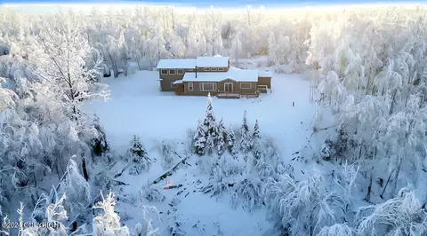 2791 W Schrock Rd, Wasilla, AK 99623