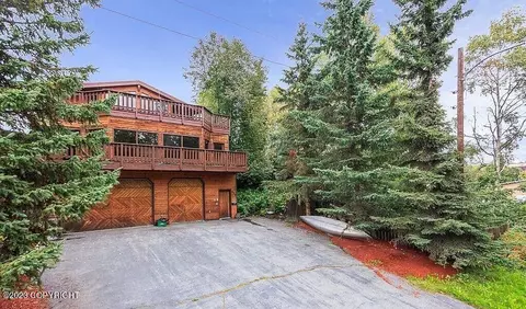 438 Cannon Ct, Anchorage, AK 99501