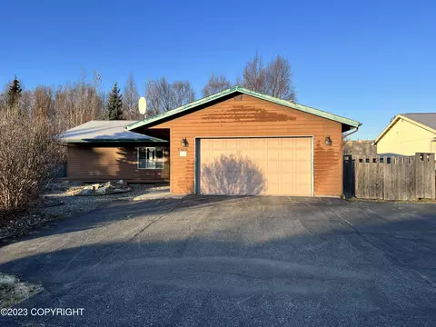 9400 Aphrodite Dr, Anchorage, AK 99515
