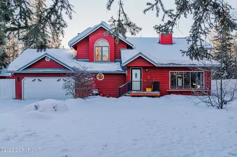 12150 E Lady Slipper Ln, Palmer, AK 99645