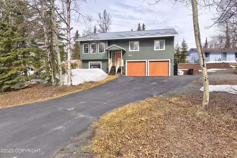 3815 Primrose Pl, Kenai, AK 99611