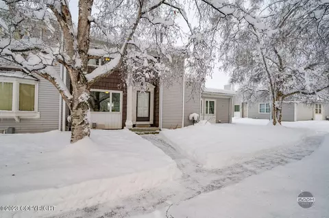 3335 Mount Vernon Ct, Anchorage, AK 99503