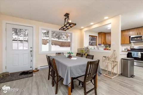 2406 E 27th Ave, Anchorage, AK 99508 photo 2