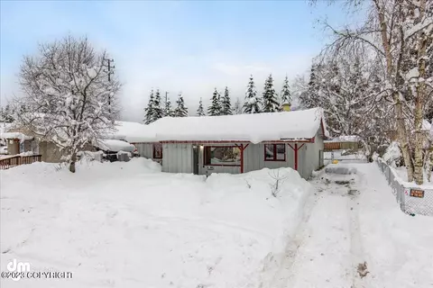 2406 E 27th Ave, Anchorage, AK 99508 photo 5