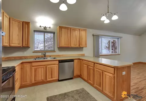 18133 Mendenhall St, Eagle River, AK 99577 photo 14