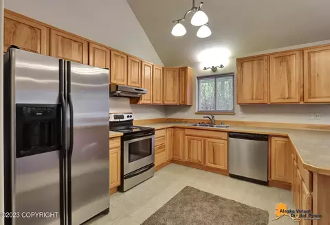 18133 Mendenhall St, Eagle River, AK 99577 photo 12