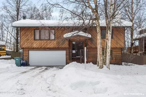 13660 Sunset View St, Anchorage, AK 99515