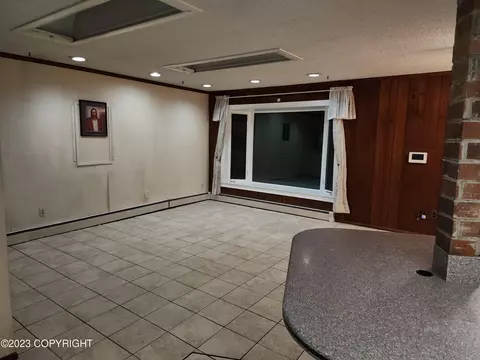 3901 Laron Ln, Anchorage, AK 99504 photo 3
