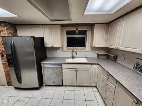 3901 Laron Ln, Anchorage, AK 99504 photo 23