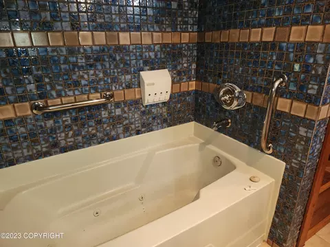 3901 Laron Ln, Anchorage, AK 99504 photo 12