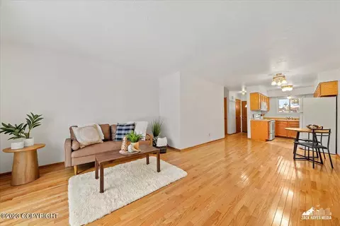 3209 Doil Dr, Anchorage, AK 99507