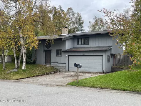 2440 Lake George Dr, Anchorage, AK 99504