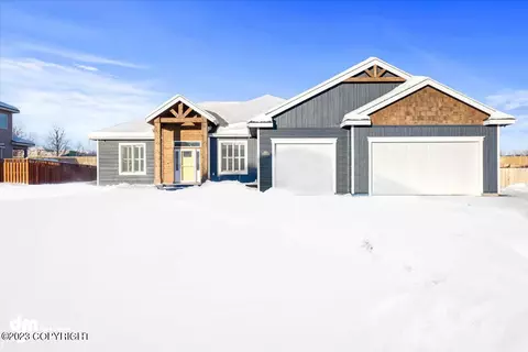 6949 E Gateway Dr, Palmer, AK 99645