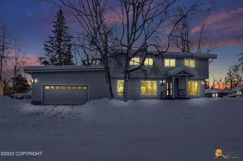 1800 Rogers Park Ct, Anchorage, AK 99508