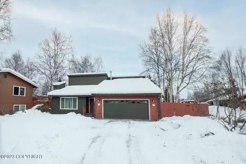 947 Fairwood Dr, Anchorage, AK 99518
