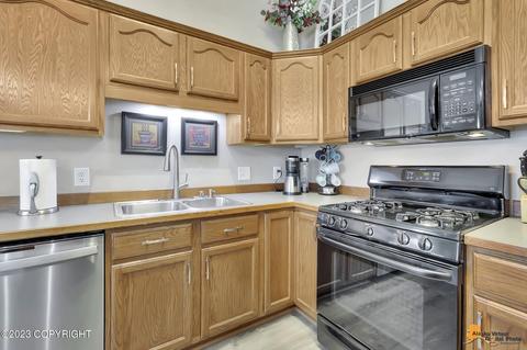 3326 Kendall Loop # 8, Anchorage, AK 99507 photo 11