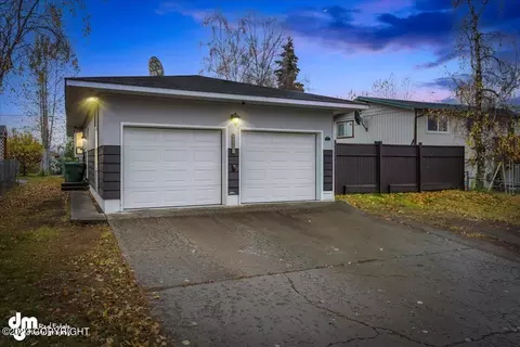 2002 W 46th Ave, Anchorage, AK 99517