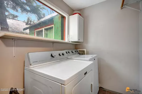 912 E 10th Ave, Anchorage, AK 99501 photo 18
