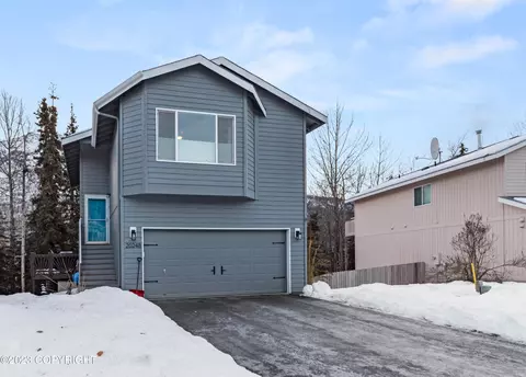 20248 Glacier Park Cir, Eagle River, AK 99577