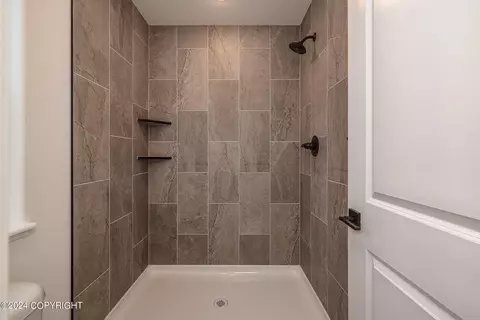 Bath - 1021 E Mountain Peak Loop, Palmer, AK 99645 photo 2 of 2