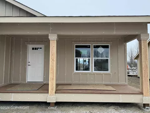 Exterior - 1021 E Mountain Peak Loop, Palmer, AK 99645 photo 3 of 4