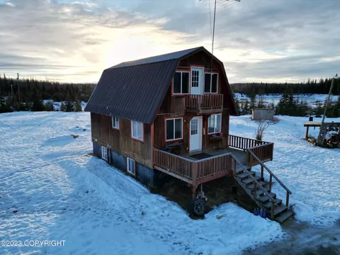 48325 E Helgeson Ave, Soldotna, AK 99669