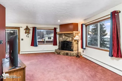 18539 Neumann Cir, Eagle River, AK 99577 photo 12