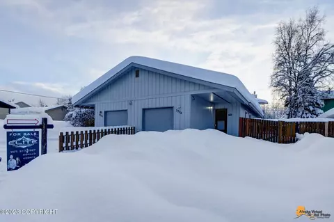 3720 Alexander Ave, Anchorage, AK 99508