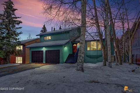 12810 Summer Dr, Anchorage, AK 99516