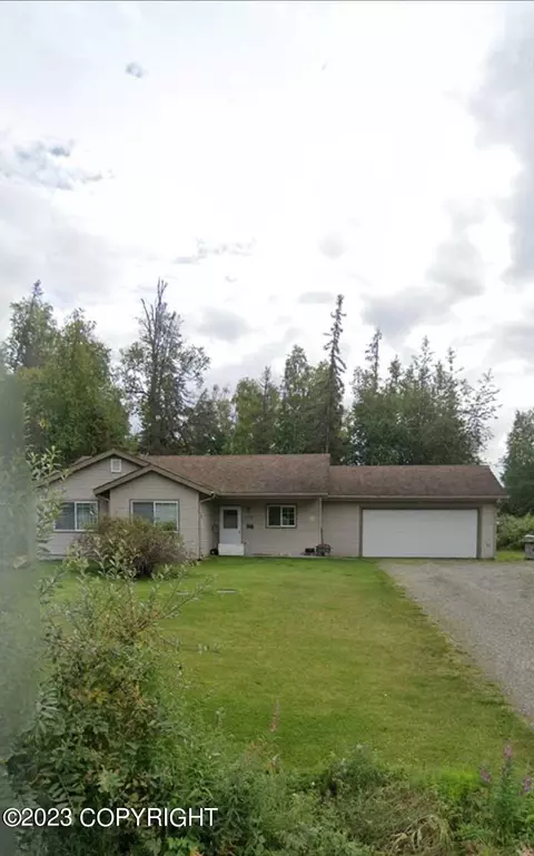476 W Lake View Ave, Wasilla, AK 99654