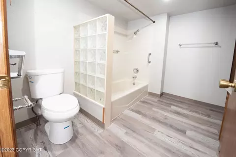 8600 E 17th Ave, Anchorage, AK 99504 photo 19