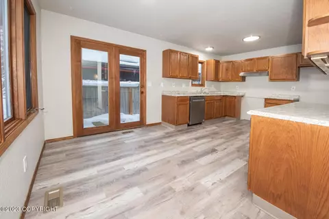 8600 E 17th Ave, Anchorage, AK 99504 photo 11