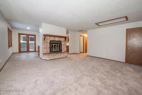 8600 E 17th Ave, Anchorage, AK 99504 photo 9