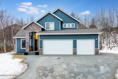 1730 S Creekside Cir, Wasilla, AK 99654