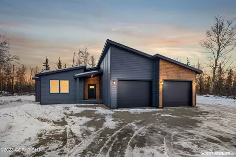 8736 W Warbler St, Wasilla, AK 99623