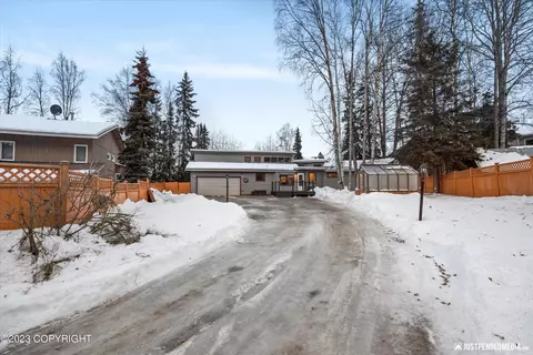 7611 Evander Dr, Anchorage, AK 99518 photo 3