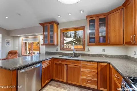7611 Evander Dr, Anchorage, AK 99518 photo 21