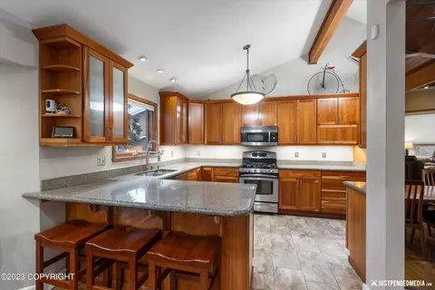 7611 Evander Dr, Anchorage, AK 99518 photo 19