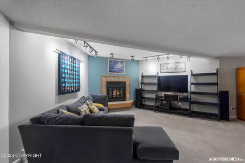 7611 Evander Dr, Anchorage, AK 99518 photo 41