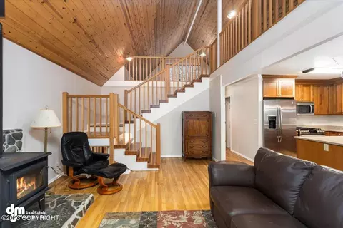 10610 High Bluff Dr, Eagle River, AK 99577 photo 9
